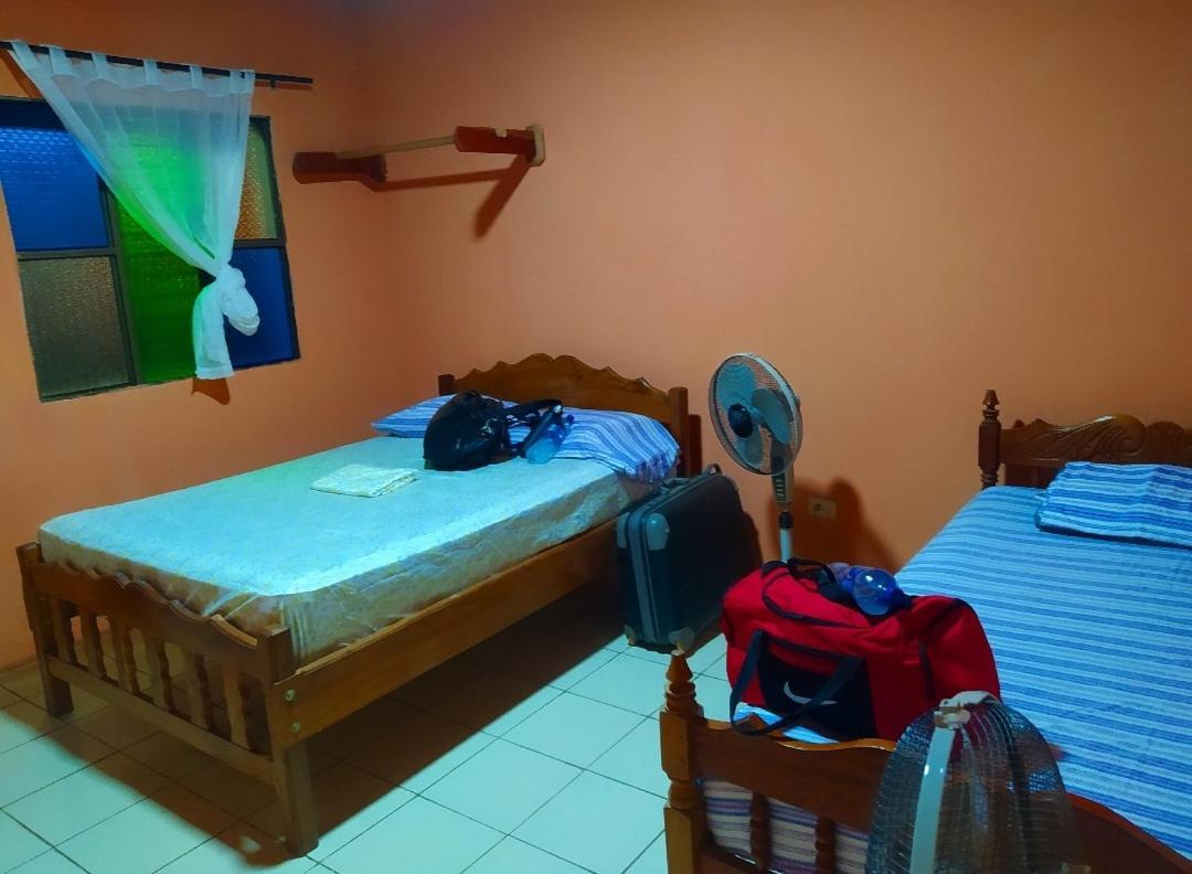 Rustic House Hostel Moyogalpa Esterno foto